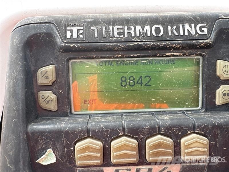 Utility VS2RA 48 ft x 102 in T/A Multi -Temp Refrigerated  Puspriekabės su izoterminiu kėbulu