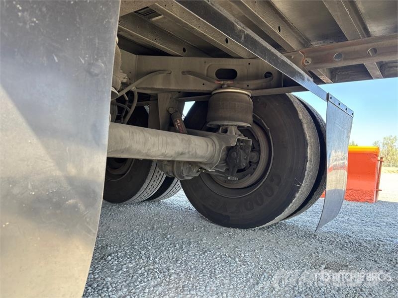 Utility VS2RA 48 ft x 102 in T/A Refrigerated Trailer Hűtős félpótkocsik