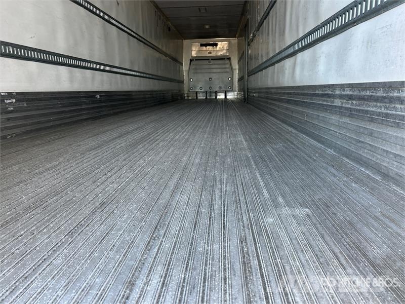 Utility VS2RA 48 ft x 102 in T/A Refrigerated Trailer Hladilne polprikolice
