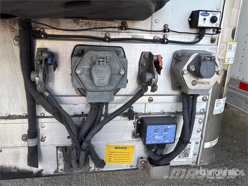 Utility VS2RA 48 ft x 102 in T/A Refrigerated Trailer 冷凍冷蔵トレーラー