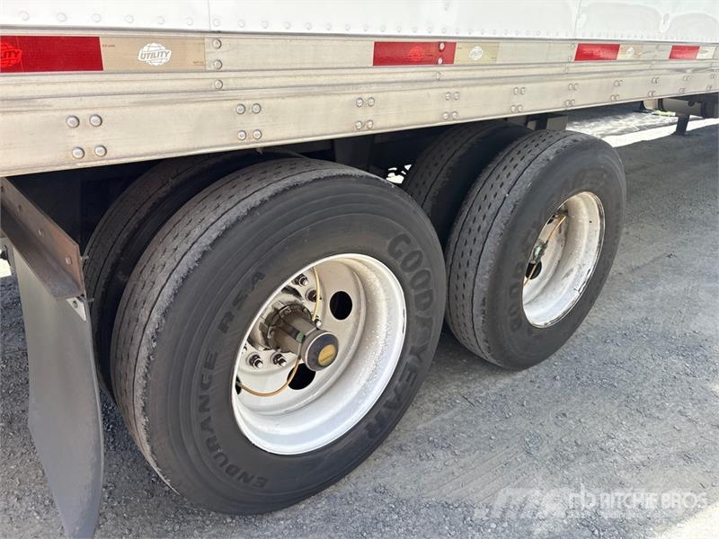 Utility VS2RA 48 ft x 102 in T/A Multi -Temp Refrigerated  Temperature controlled semi-trailers