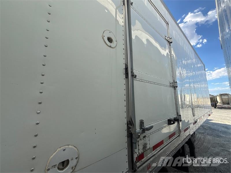 Utility VS2RA 48 ft x 102 in T/A Refrigerated Trailer 冷凍冷蔵トレーラー
