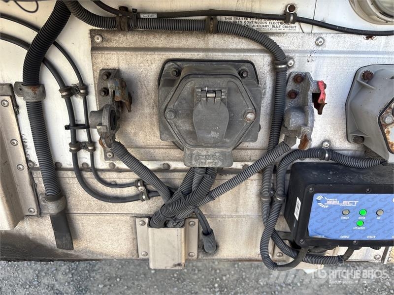 Utility VS2RA 48 ft x 102 in T/A Refrigerated Trailer 冷凍冷蔵トレーラー