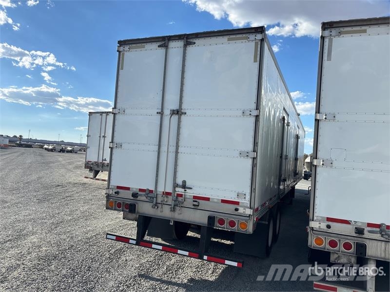 Utility VS2RA 48 ft x 102 in T/A Refrigerated Trailer 冷凍冷蔵トレーラー