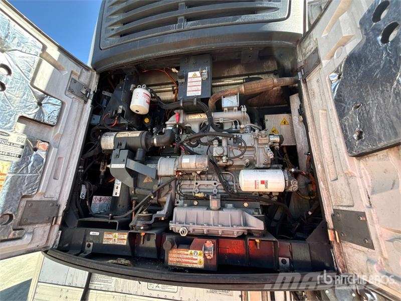 Utility VS2RA 48 ft x 102 in T/A Refrigerated Trailer Hűtős félpótkocsik