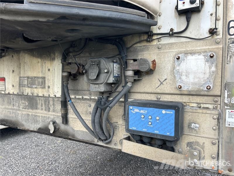 Utility VS2RA 48 ft x 102 in T/A Refrigerated Trailer Piekabes ar temperatūras kontroli