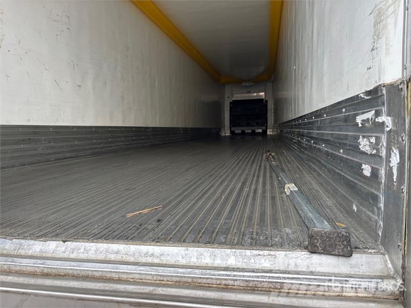 Utility VS2RA 53 ft x 102 in T/A Refrigerated Trailer Hladilne polprikolice
