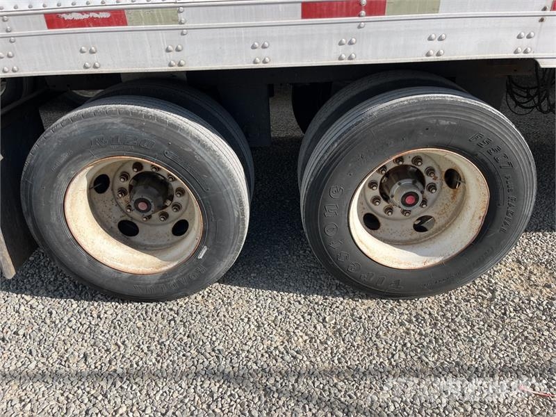 Utility VS2RA 53 ft x 102 in T/A Refrigerated Trailer Temperature controlled semi-trailers