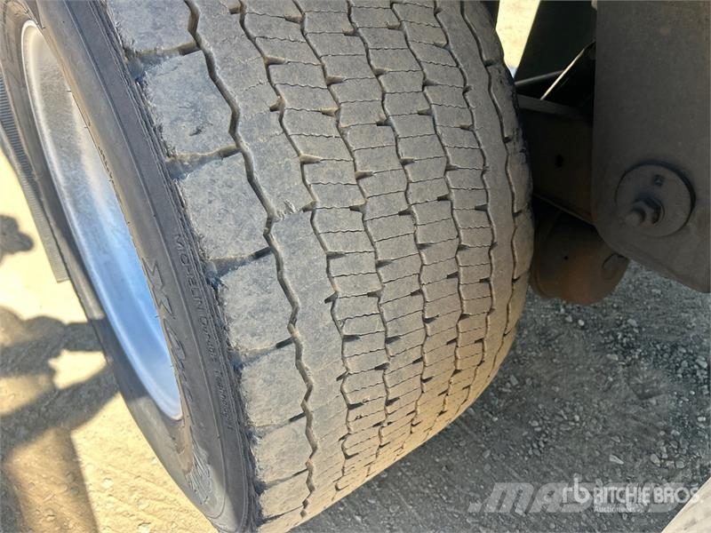 Utility VS2RA 53 ft x 102 in T/A Refrigerated Trailer Puspriekabės su izoterminiu kėbulu