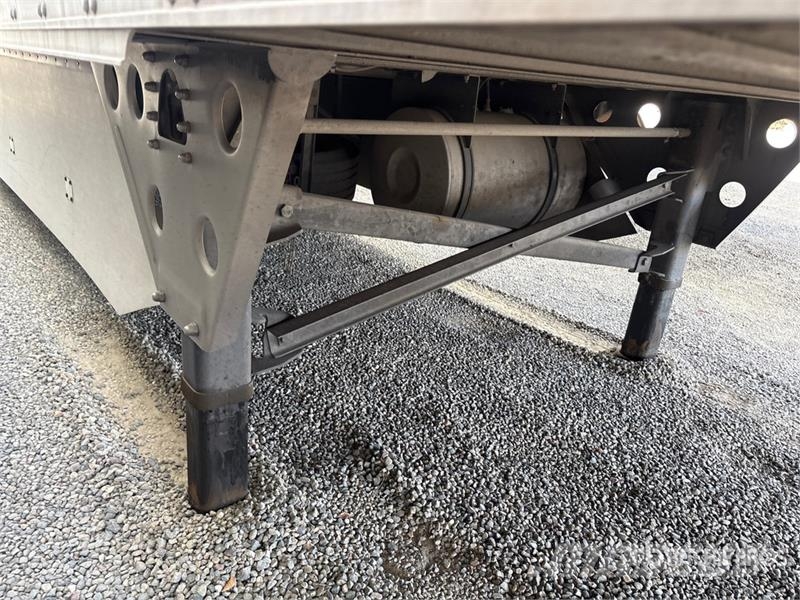 Utility VS2RA 53 ft x 102 in T/A Refrigerated Trailer Kylmä-/Lämpökoripuoliperävaunut