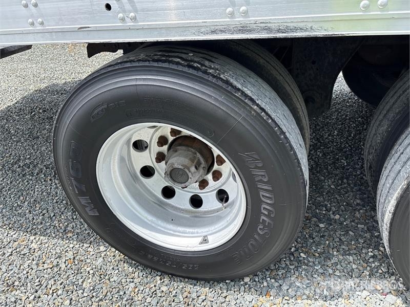 Utility VS2RA 53 ft x 102 in T/A Refrigerated Trailer 控溫式半拖車