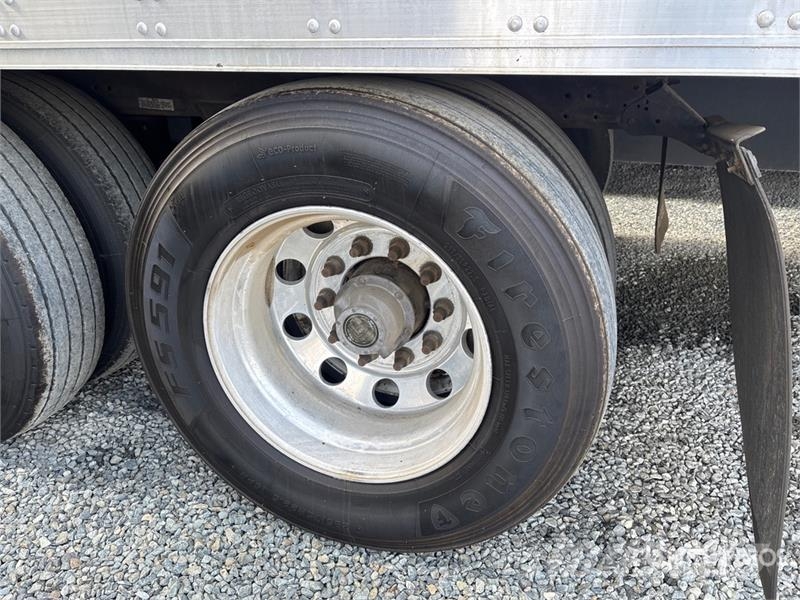 Utility VS2RA 53 ft x 102 in T/A Refrigerated Trailer Temperature controlled semi-trailers