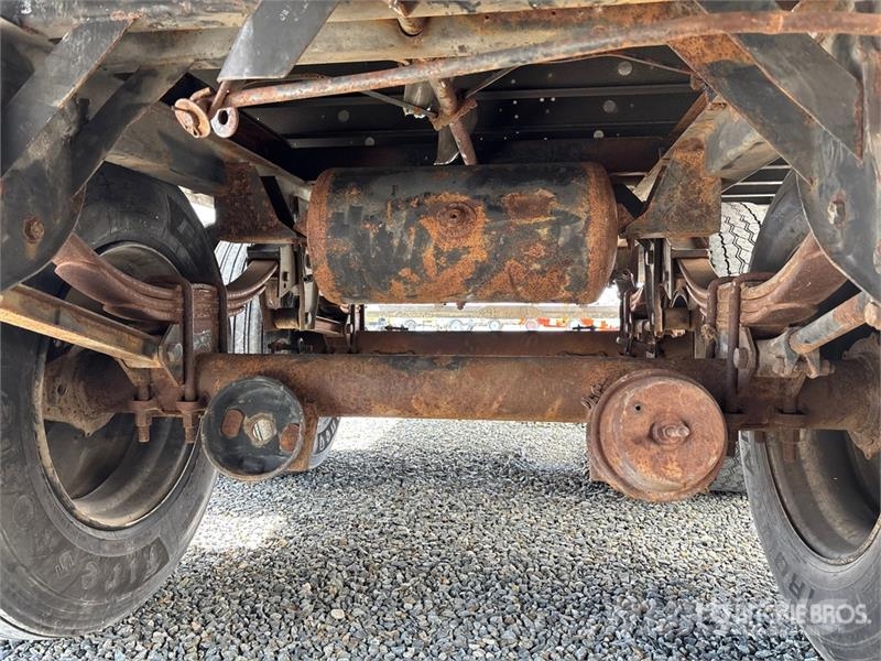 Utility VS2RA 53 ft x 102 in T/A Refrigerated Trailer Frysetrailer Semi