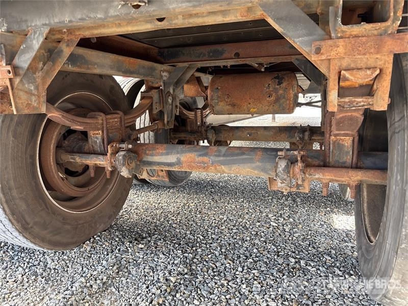 Utility VS2RA 53 ft x 102 in T/A Refrigerated Trailer Frysetrailer Semi