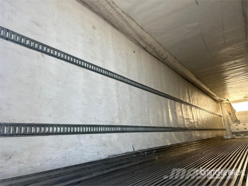 Utility VS2RA 53 ft x 102 in T/A Refrigerated Trailer Piekabes ar temperatūras kontroli