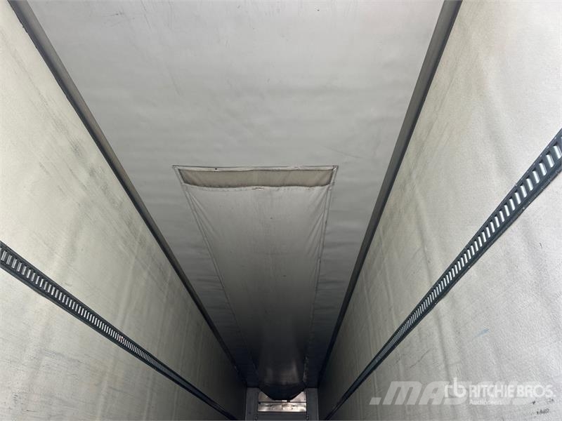 Utility VS2RA 53 ft x 102 in T/A Refrigerated Trailer 控溫式半拖車