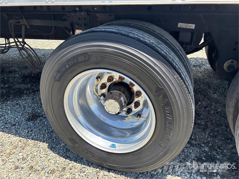 Utility VS2RA 53 ft x 102 in T/A Refrigerated Trailer Frysetrailer Semi