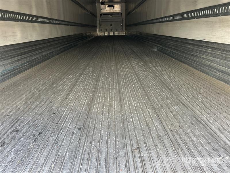 Utility VS2RA 53 ft x 102 in T/A Refrigerated Trailer 온도 조절식 세미 트레일러
