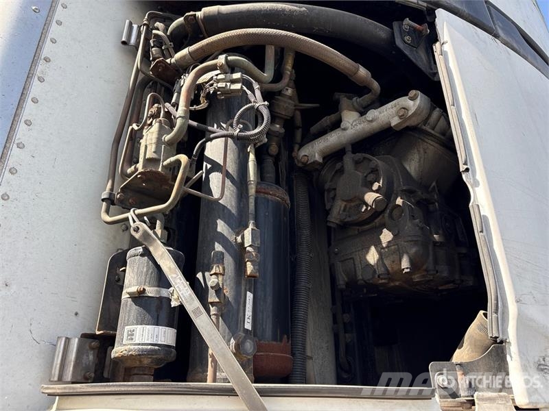 Utility VS2RA 53 ft x 102 in T/A Refrigerated Trailer Semi remorque frigorifique