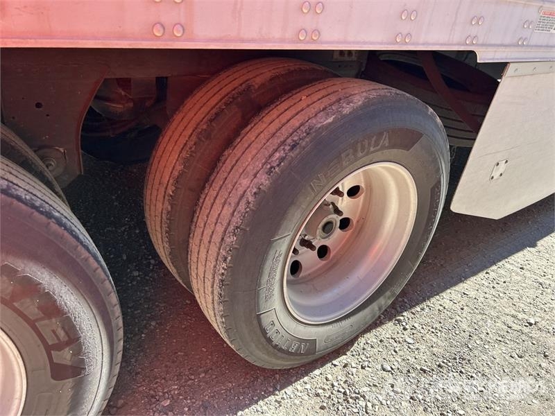 Utility VS2RA 53 ft x 102 in T/A Refrigerated Trailer Semi remorque frigorifique