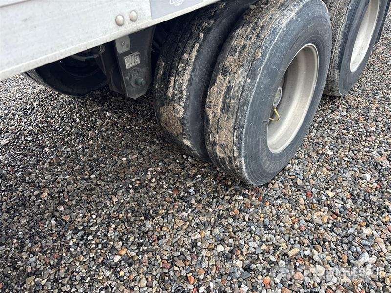 Utility VS2RA 53 ft x 102 in T/A Refrigerated Trailer Hladilne polprikolice
