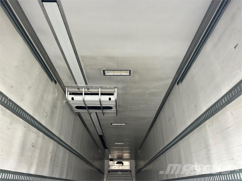 Utility VS2RA 53 ft x 102 in T/A Refrigerated Trailer 온도 조절식 세미 트레일러