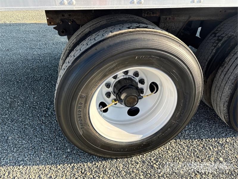Utility VS2RA 53 ft x 102 in T/A Refrigerated Trailer Frysetrailer Semi