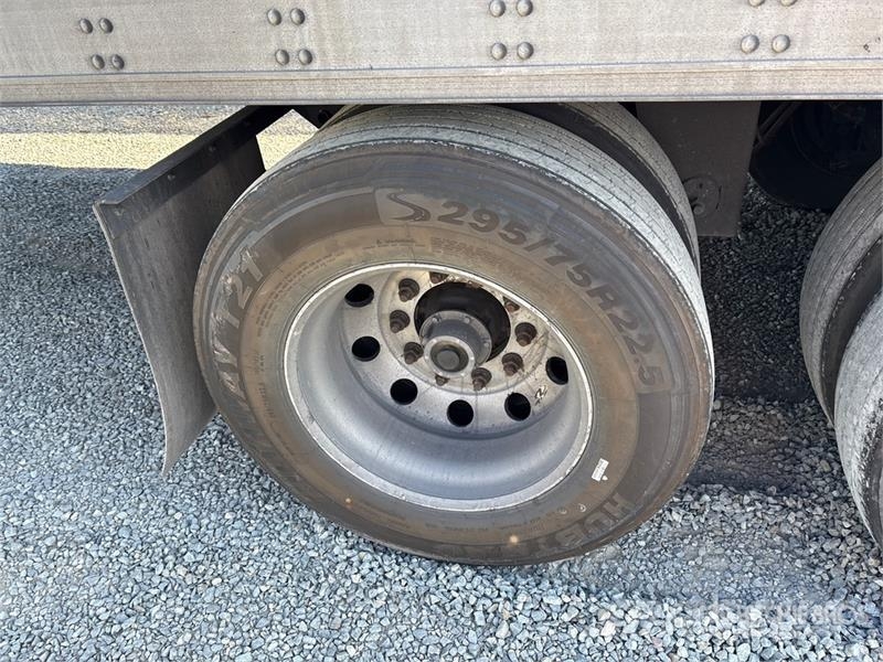 Utility VS2RA 53 ft x 102 in T/A Refrigerated Trailer 控溫式半拖車