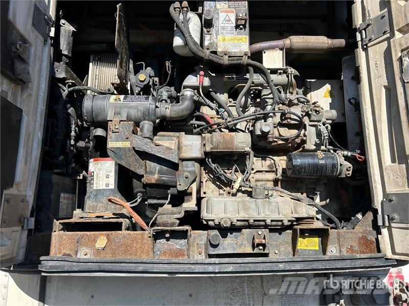 Utility VS2RA 53 ft x 102 in T/A Multi -Temp Refrigerated Semi Reboques Isotérmicos