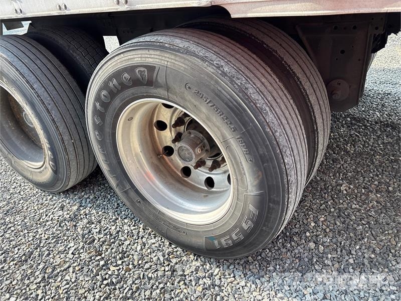 Utility VS2RA 53 ft x 102 in T/A Refrigerated Trailer Frigofrik çekiciler
