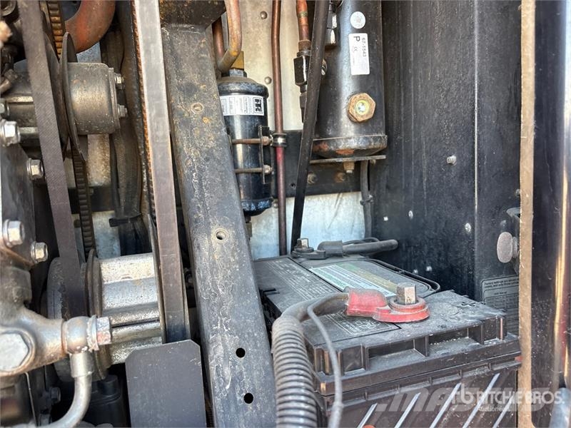 Utility VS2RA 53 ft x 102 in T/A Refrigerated Trailer Piekabes ar temperatūras kontroli
