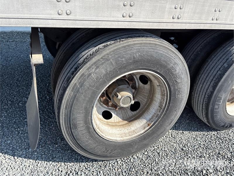 Utility VS2RA 53 ft x 102 in T/A Refrigerated Trailer Frigofrik çekiciler