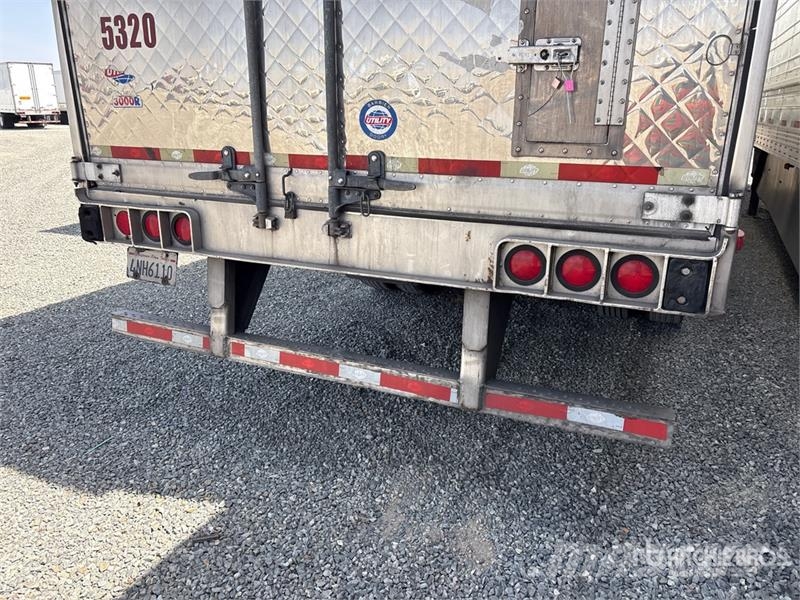 Utility VS2RA 53 ft x 102 in T/A Refrigerated Trailer Puspriekabės su izoterminiu kėbulu