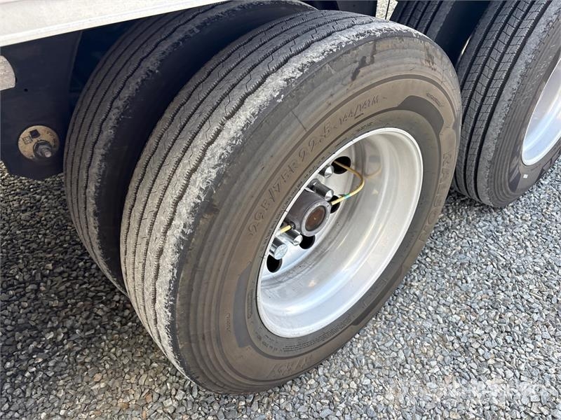 Utility VS2RA 53 ft x 102 in T/A Refrigerated Trailer Kühlauflieger