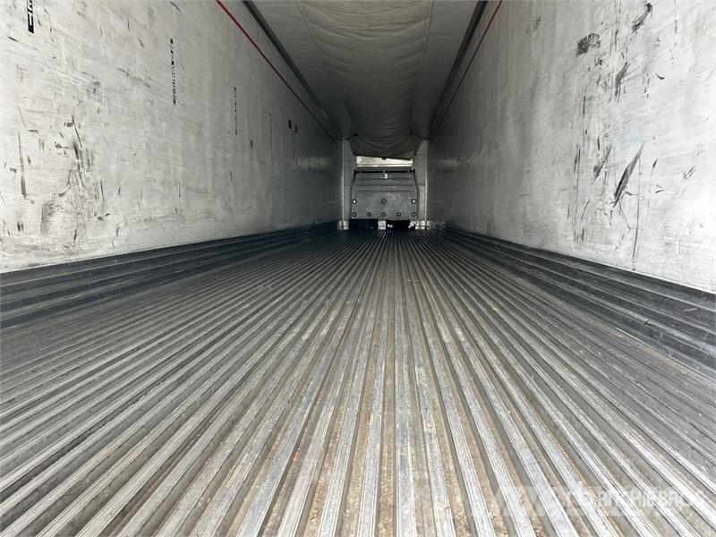 Utility VS2RA 53 ft x 102 in T/A Refrigerated Trailer 控溫式半拖車