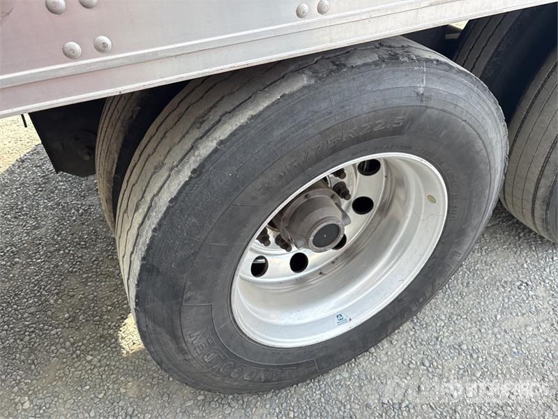 Utility VS2RA 53 ft x 102 in T/A Refrigerated Trailer Puspriekabės su izoterminiu kėbulu