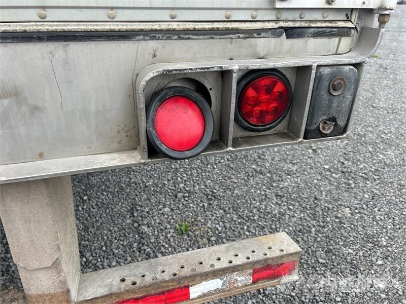 Utility VS2RA 53 ft x 102 in T/A Multi -Temp Refrigerated Semi Reboques Isotérmicos