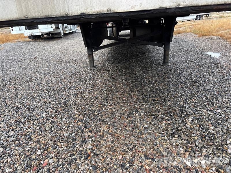 Utility VS2RA 53 ft x 96 in T/A Refrigerated Trailer Piekabes ar temperatūras kontroli
