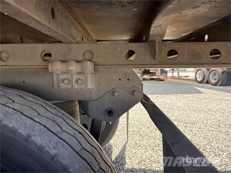 Utility VS2RA 53 ft x 102 in T/A Refrigerated Trailer Semi remorque frigorifique