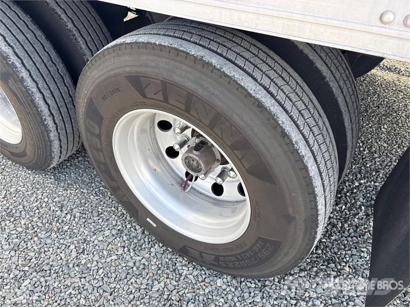 Utility VS2RA 53 ft x 102 in T/A Refrigerated Trailer Kühlauflieger