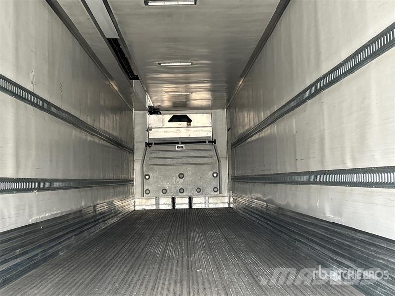 Utility VS2RA 53 ft x 102 in T/A Refrigerated Trailer 온도 조절식 세미 트레일러