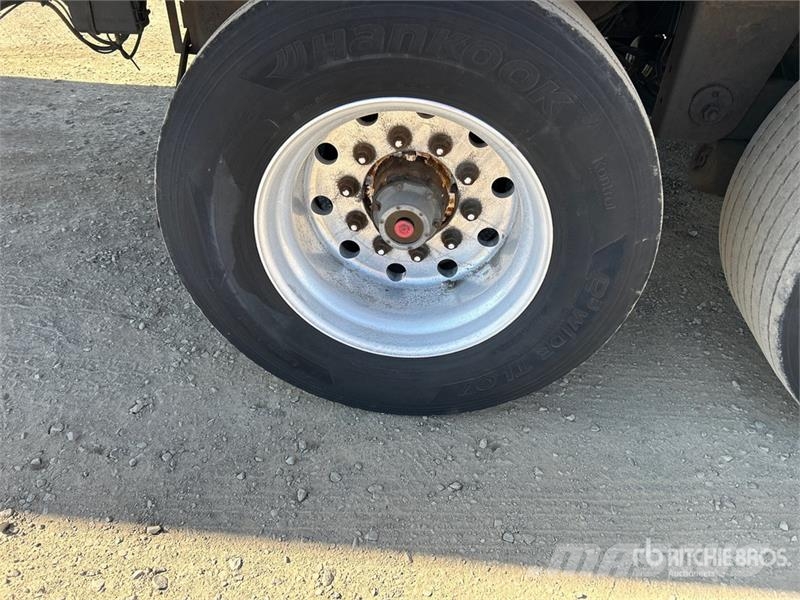 Utility VS2RA 53 ft x 102 in T/A Refrigerated Trailer Puspriekabės su izoterminiu kėbulu