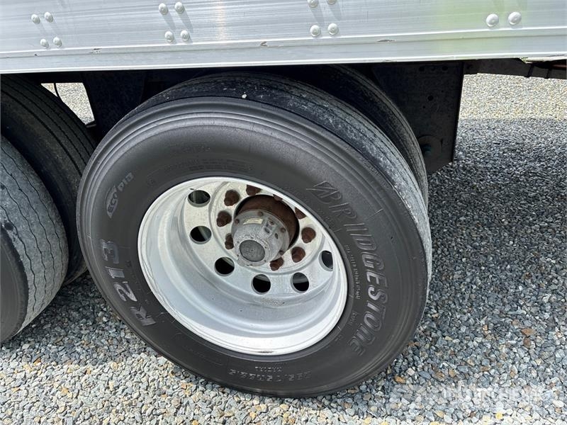 Utility VS2RA 53 ft x 102 in T/A Refrigerated Trailer 控溫式半拖車