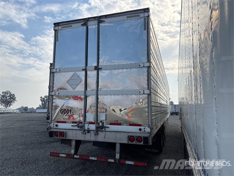 Utility VS2RA 53 ft x 102 in T/A Refrigerated Trailer Temperature controlled semi-trailers
