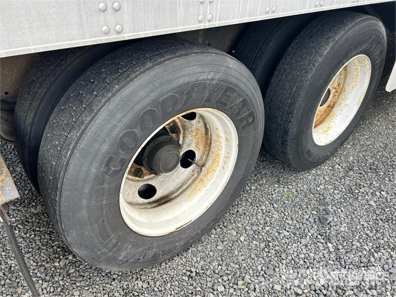 Utility VS2RA 53 ft x 102 in T/A Refrigerated Trailer 온도 조절식 세미 트레일러