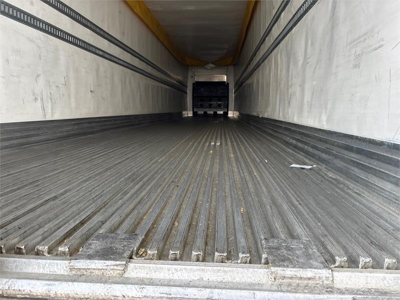 Utility VS2RA 53 ft x 96 in T/A Refrigerated Trailer Piekabes ar temperatūras kontroli