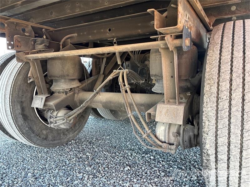 Utility VS2RA 53 ft x 102 in T/A Refrigerated Trailer Frysetrailer Semi