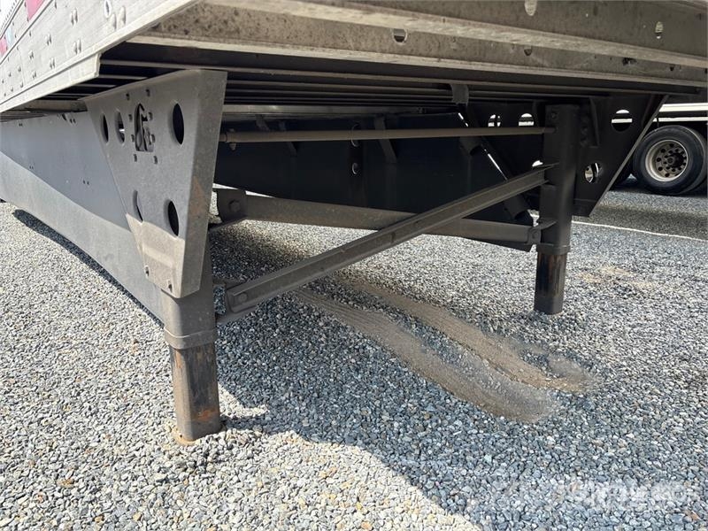 Utility VS2RA 53 ft x 102 in T/A Refrigerated Trailer Frysetrailer Semi