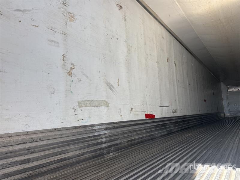 Utility VS2RA 53 ft x 102 in T/A Refrigerated Trailer 控溫式半拖車