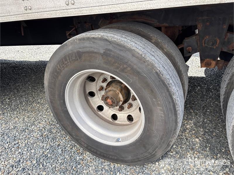 Utility VS2RA 53 ft x 102 in T/A Refrigerated Trailer Frysetrailer Semi